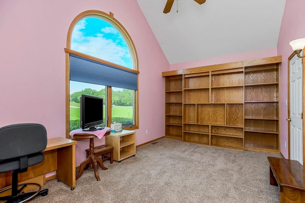 30605 CRYSTAL AIRE Drive — photo 23