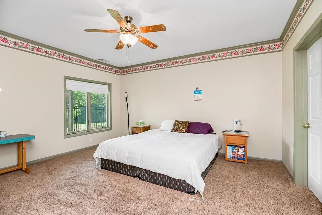 30605 CRYSTAL AIRE Drive — photo 34