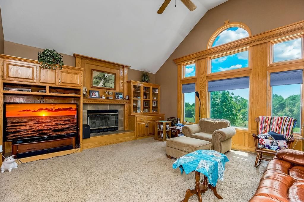 30605 CRYSTAL AIRE Drive — photo 10