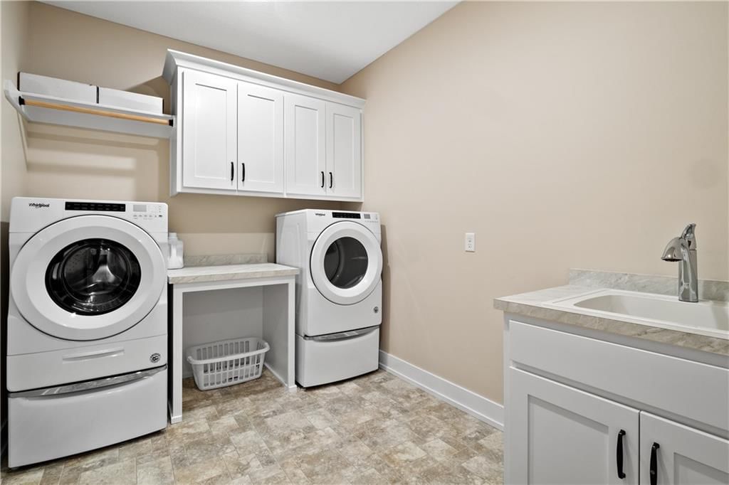 2207 Foxtail Drive — photo 23