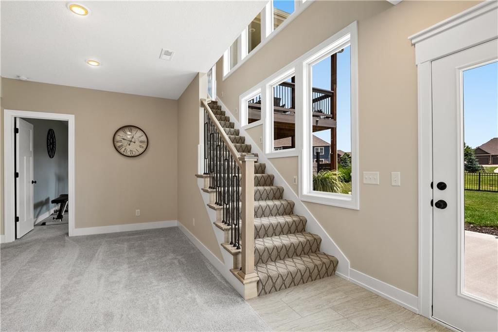 2207 Foxtail Drive — photo 24