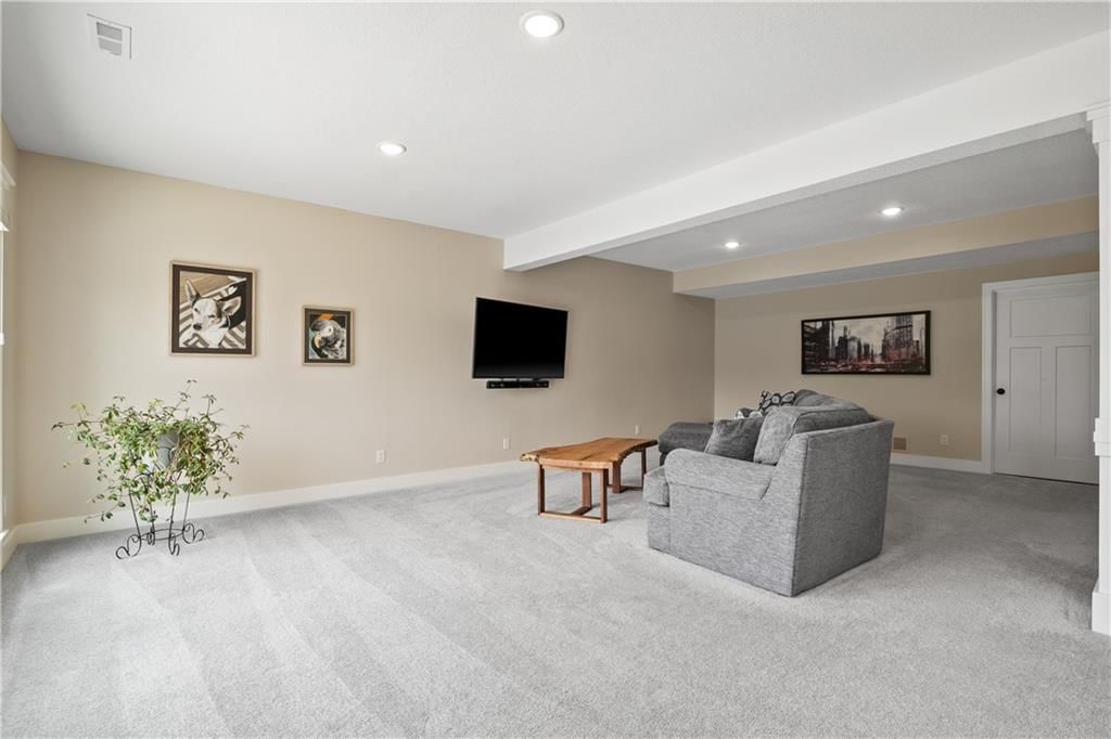 2207 Foxtail Drive — photo 25