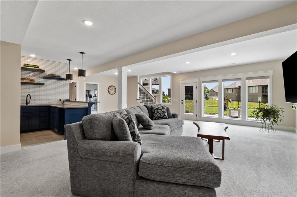 2207 Foxtail Drive — photo 26