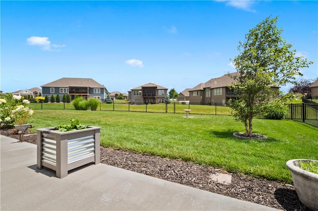 2207 Foxtail Drive — photo 38