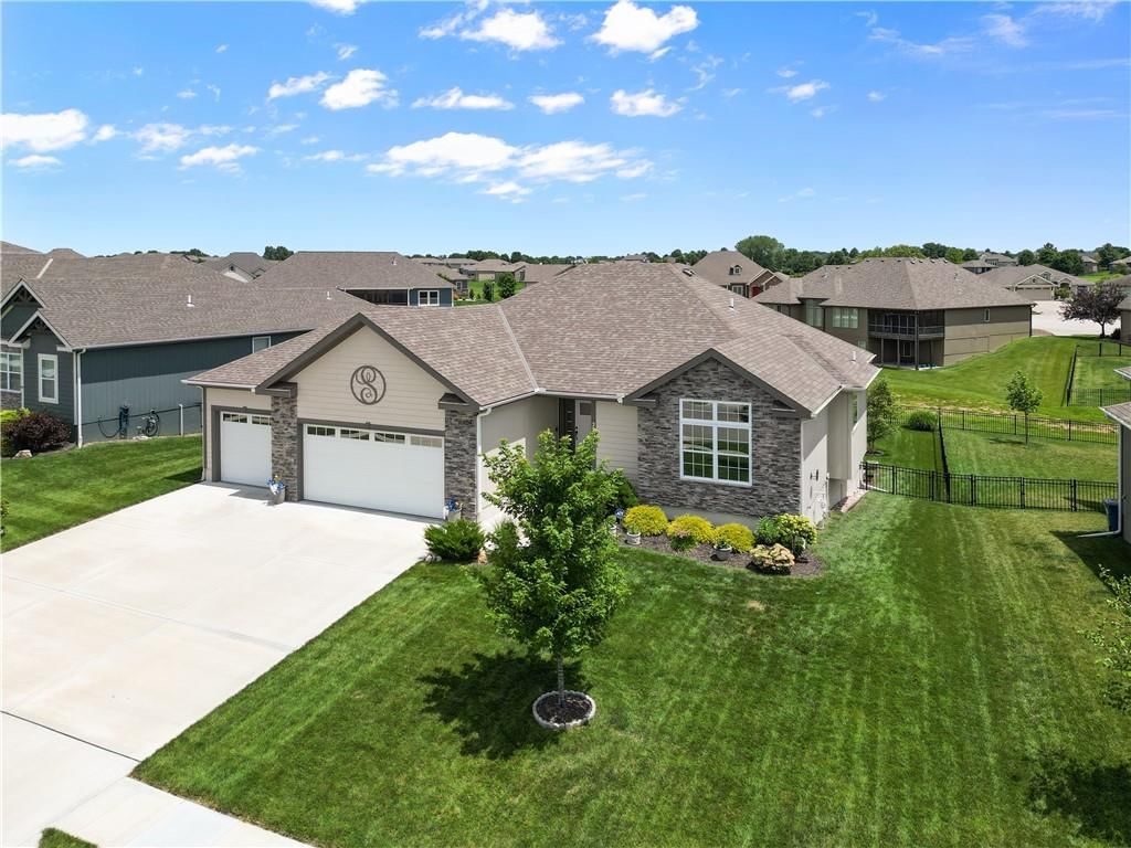 2207 Foxtail Drive — photo 48