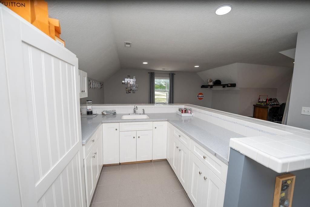 1201 Beth Boulevard — photo 32