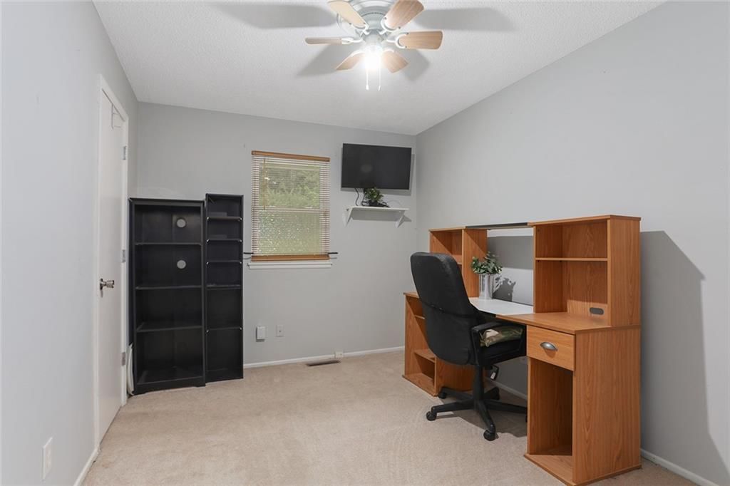 5305 N Denver Avenue — photo 12