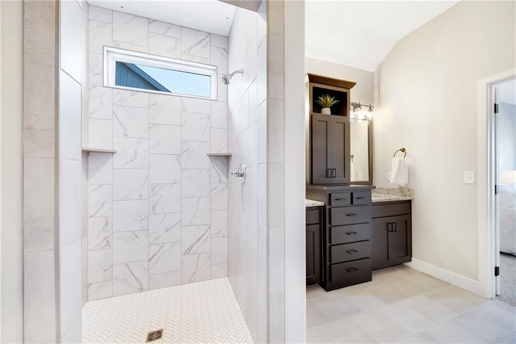912 NW Crestwood Drive — photo 17