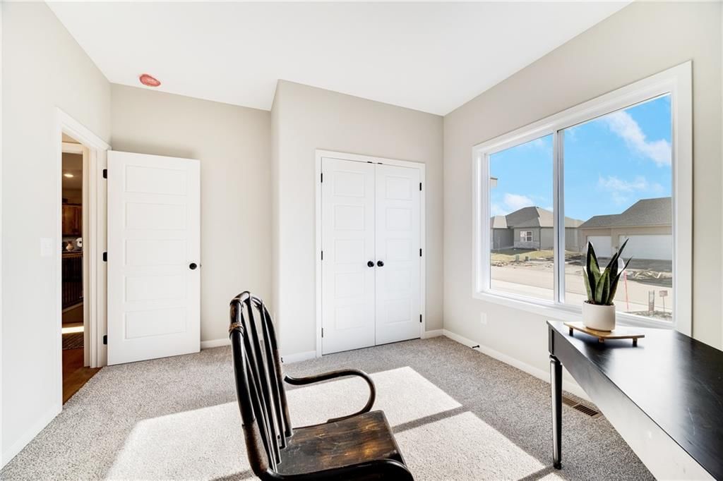 912 NW Crestwood Drive — photo 19