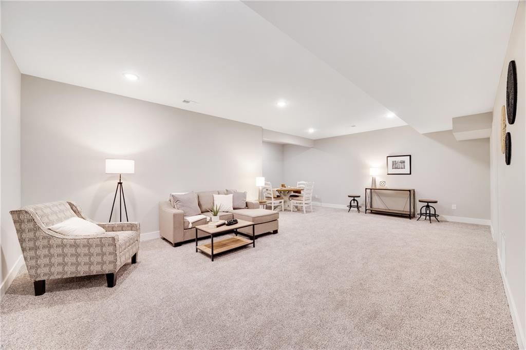 912 NW Crestwood Drive — photo 22