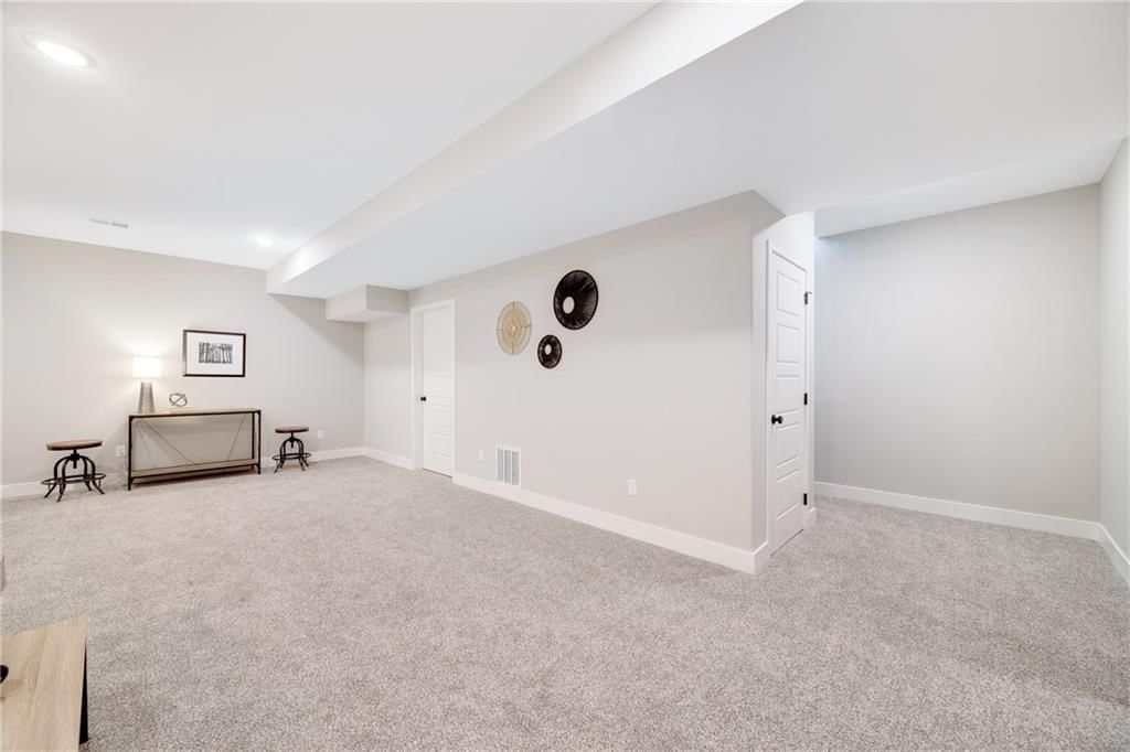 912 NW Crestwood Drive — photo 25