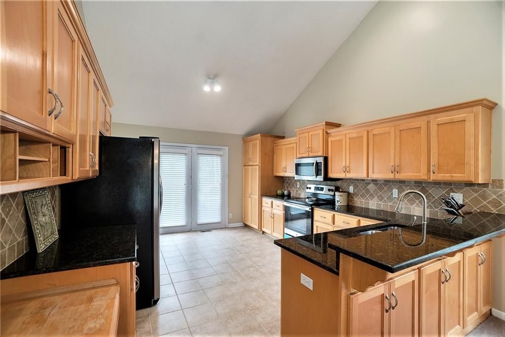 12529 Nelson Lane — photo 6