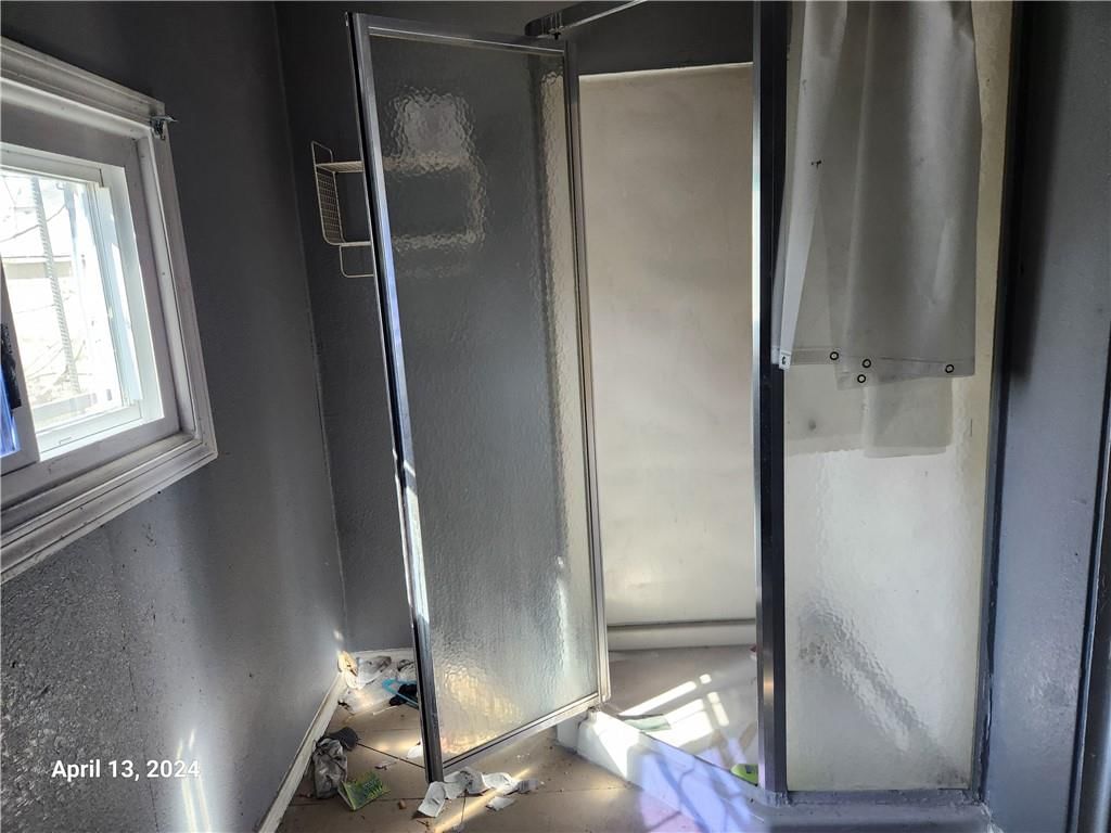 2206 E 30th Street — photo 12
