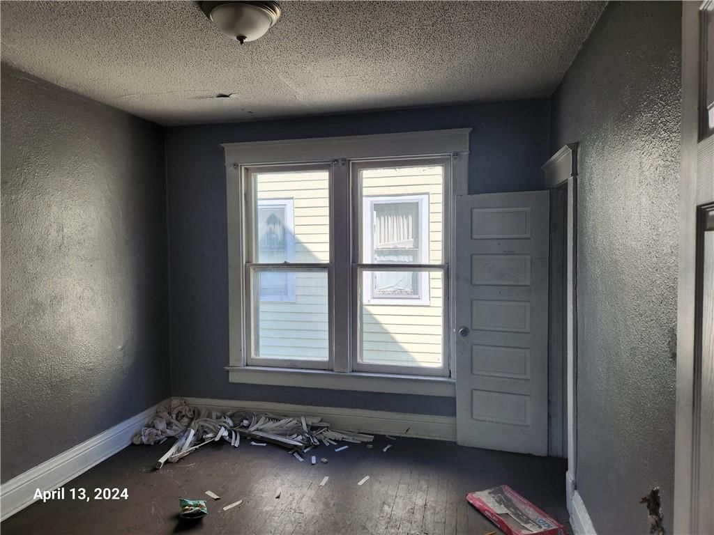 2206 E 30th Street — photo 15