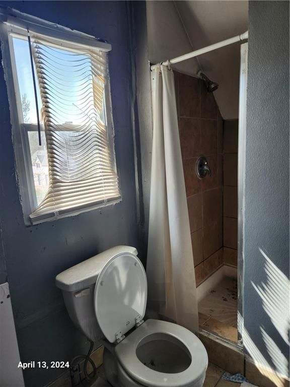 2206 E 30th Street — photo 17