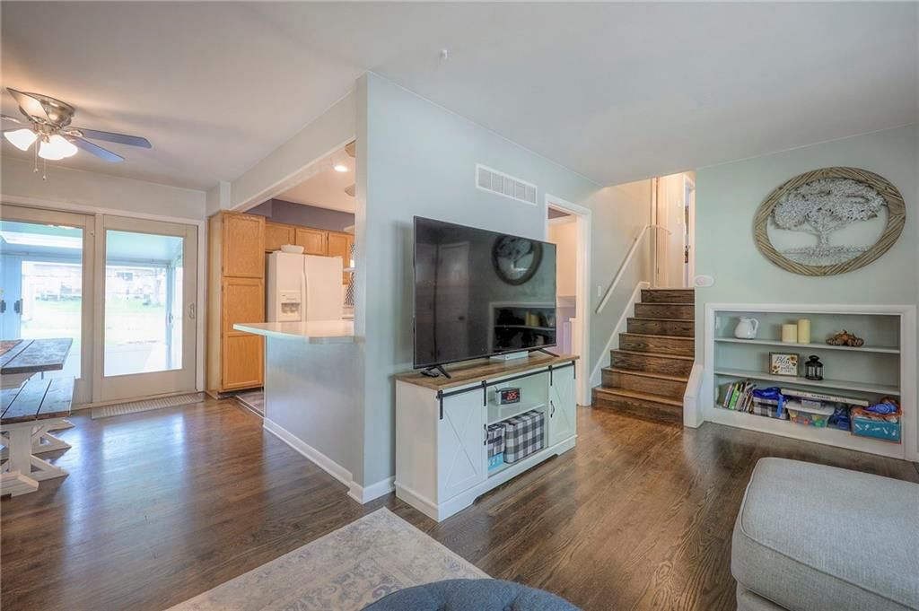 9809 Kessler Street — photo 9