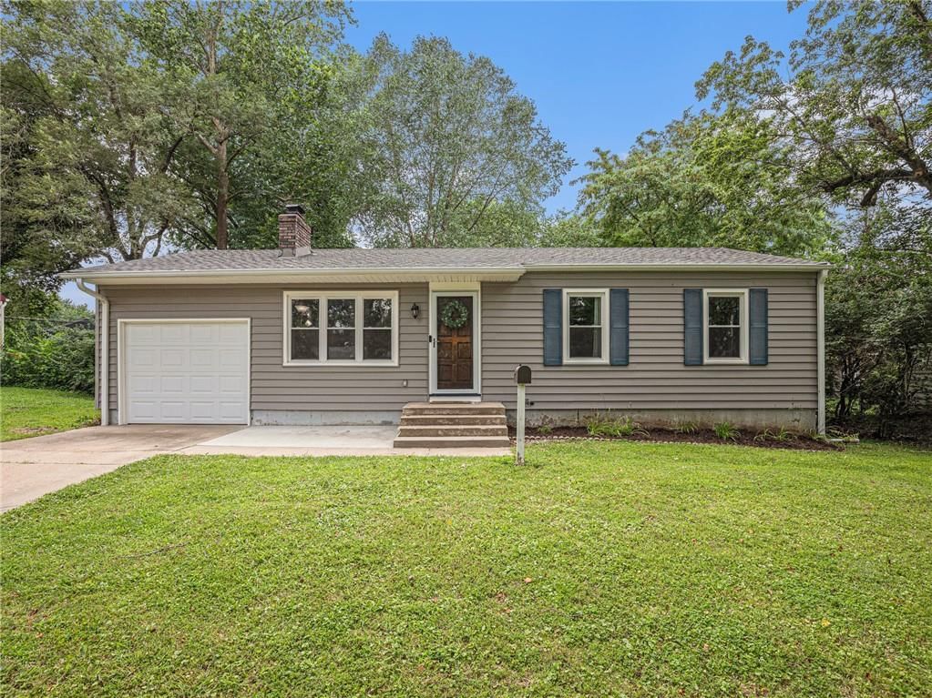 504 N Seminole Drive — photo 2
