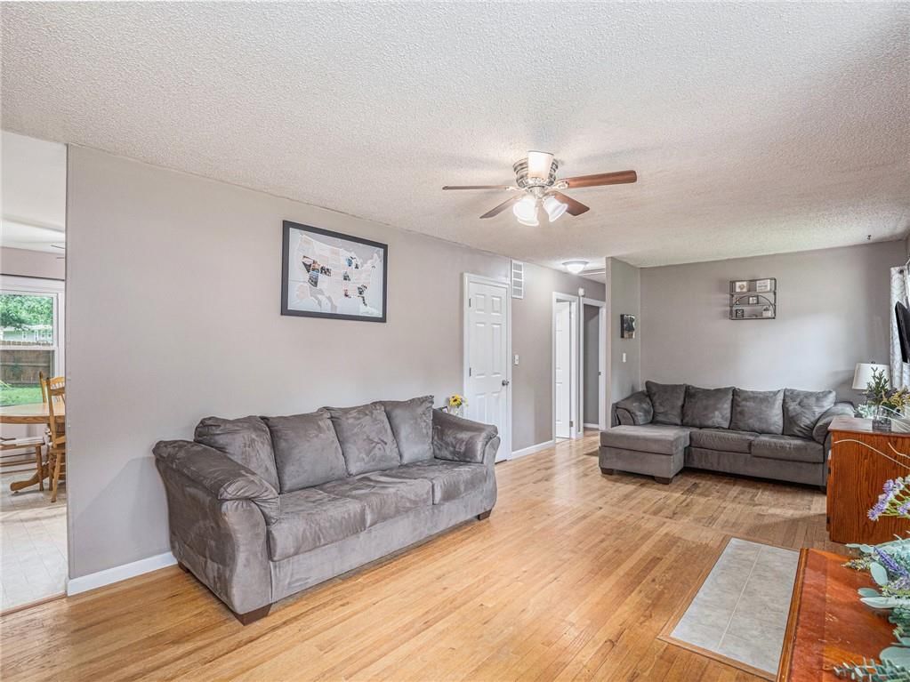 504 N Seminole Drive — photo 9
