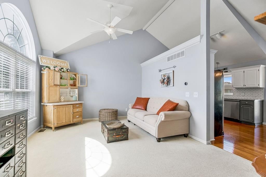 9122 N Holly Street — photo 5