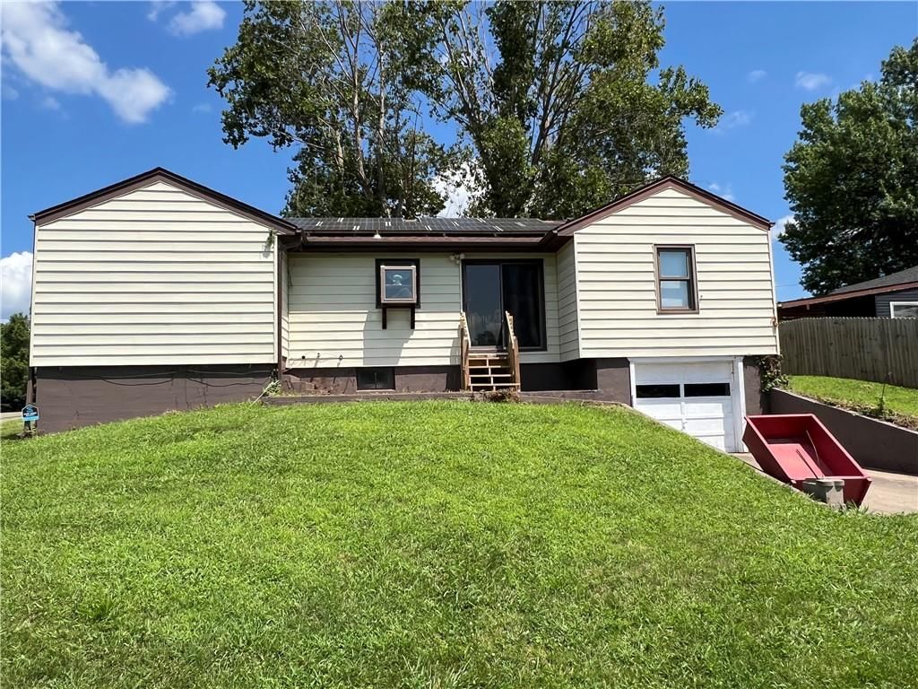 1704 S State Route 291 N/A — photo 34