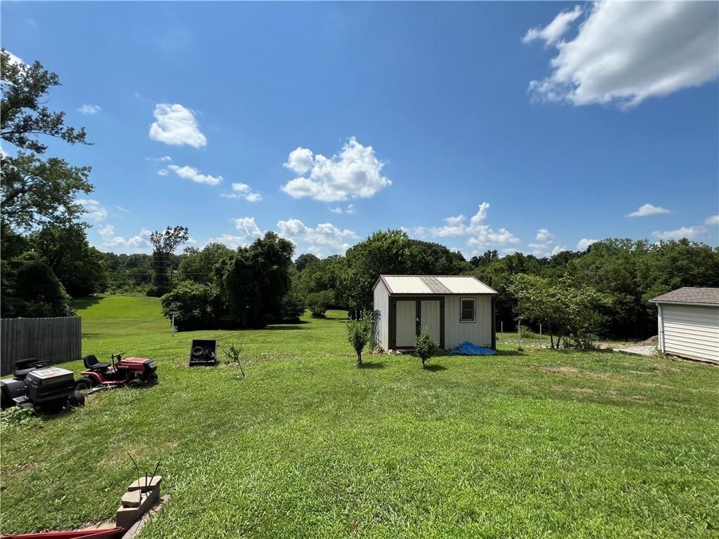 1704 S State Route 291 N/A — photo 36