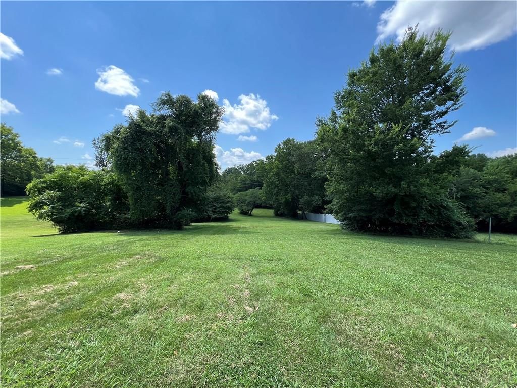 1704 S State Route 291 N/A — photo 38