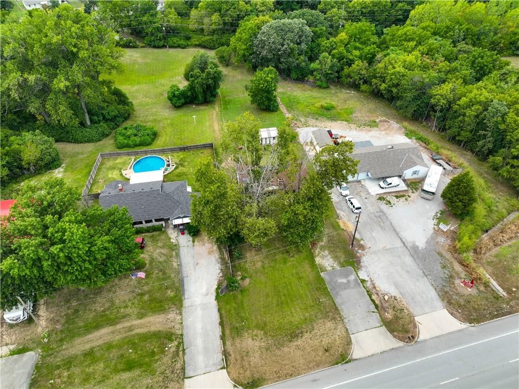 1704 S State Route 291 N/A — photo 45