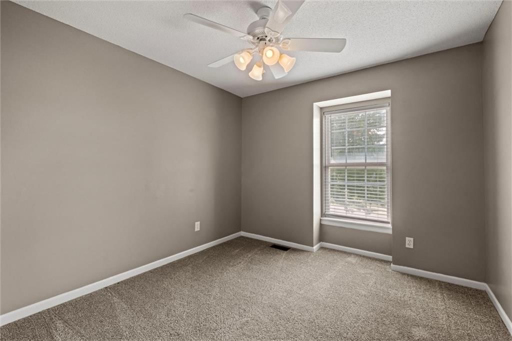 850 W Elizabeth Street — photo 30