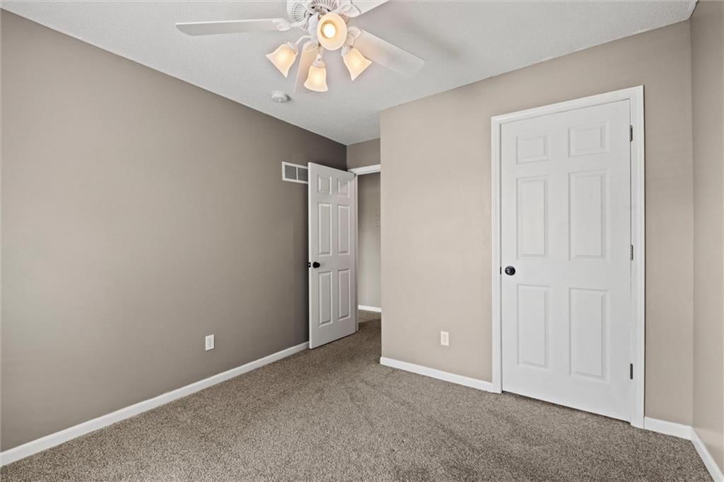 850 W Elizabeth Street — photo 31