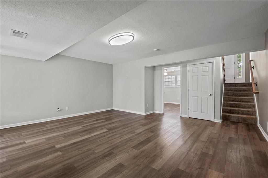 850 W Elizabeth Street — photo 34