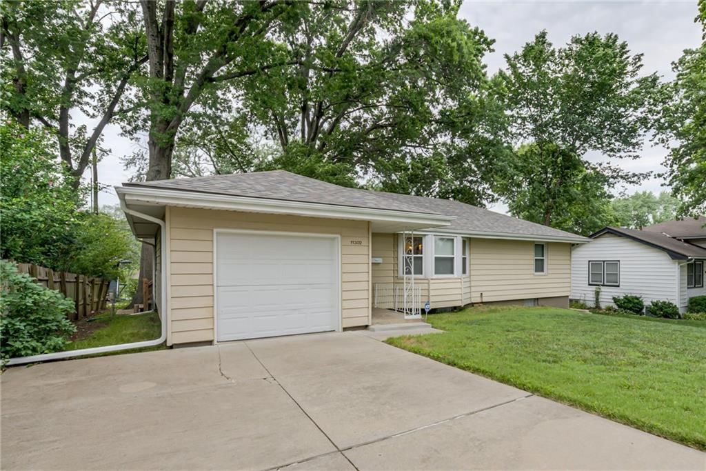 11302 Cleveland Avenue — photo 2