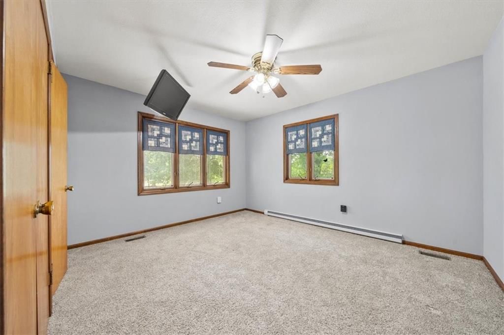 1022 TT Highway — photo 19