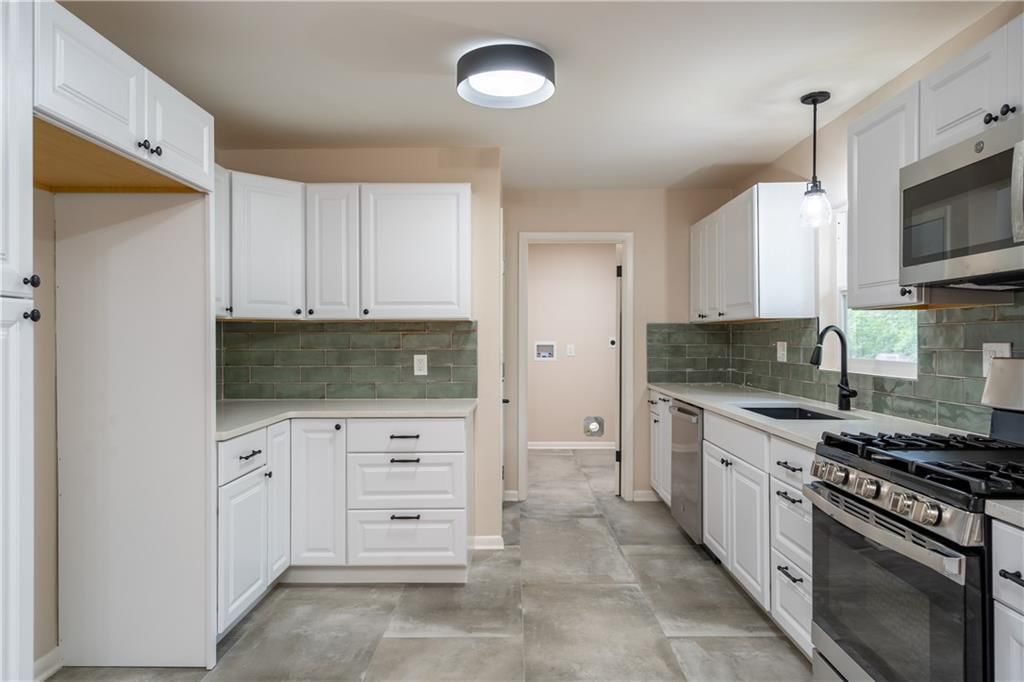 4608 E 114 Terrace — photo 10