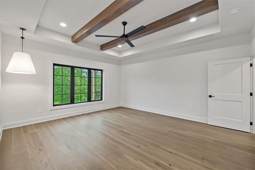 8736 N LEWIS Avenue — photo 22