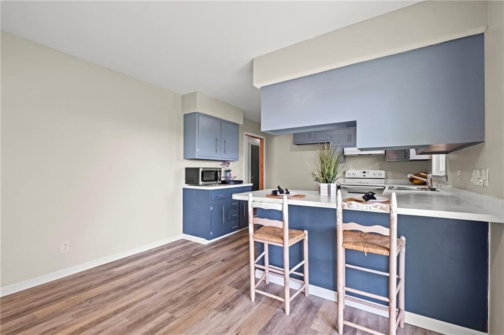 115 Ridgeway Drive — photo 17