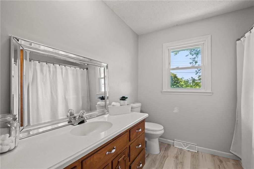 115 Ridgeway Drive — photo 18