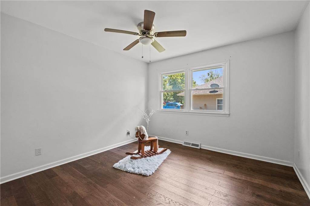 115 Ridgeway Drive — photo 22