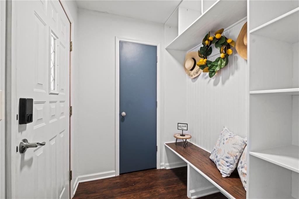 115 Ridgeway Drive — photo 6