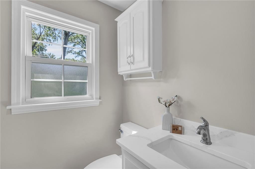 5740 Dearborn Street — photo 15