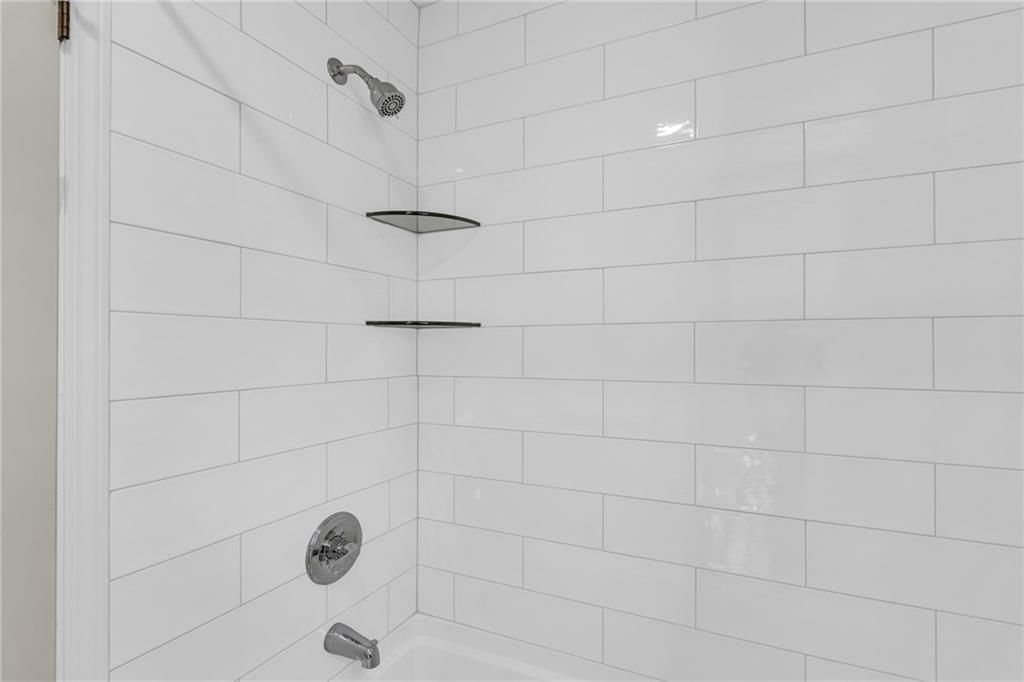 5740 Dearborn Street — photo 16