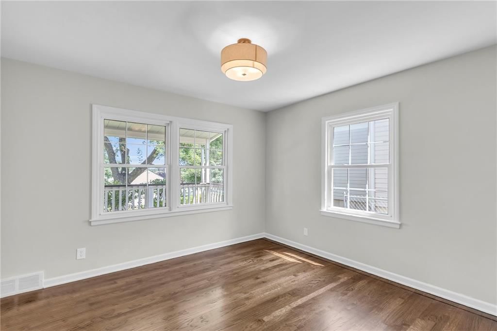 5740 Dearborn Street — photo 19