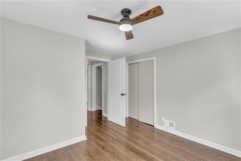5740 Dearborn Street — photo 27