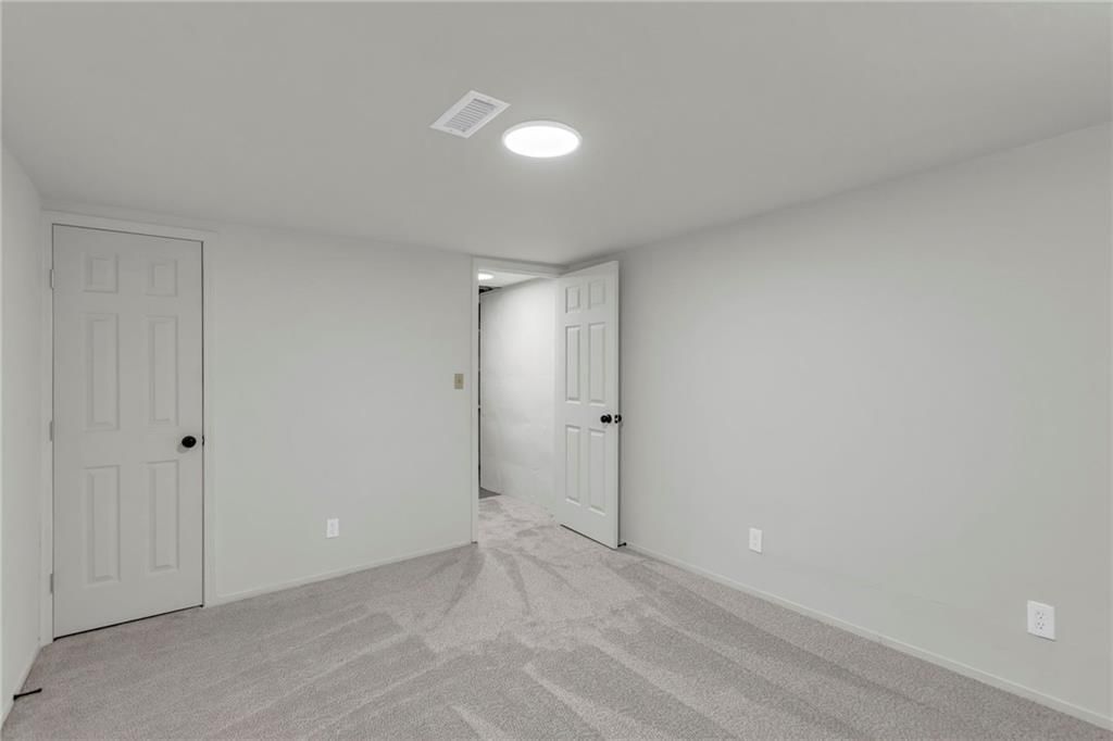 5740 Dearborn Street — photo 29