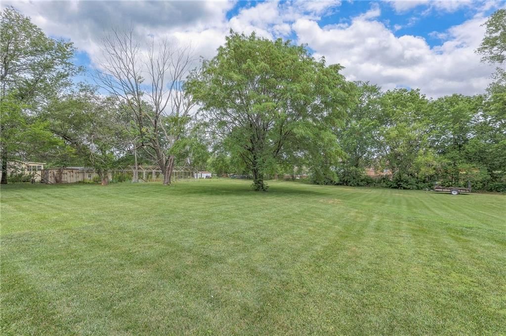 1309 N Leeview Drive — photo 34