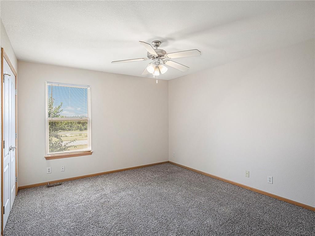 1227 NW Ashley Lane — photo 15