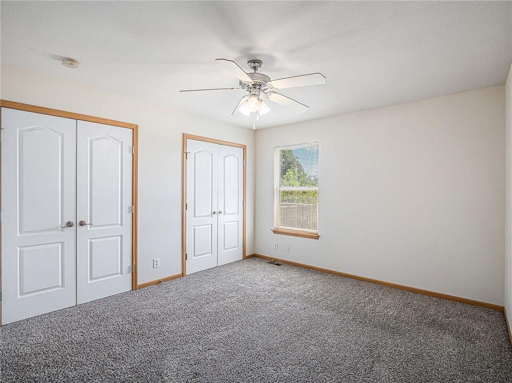 1227 NW Ashley Lane — photo 16