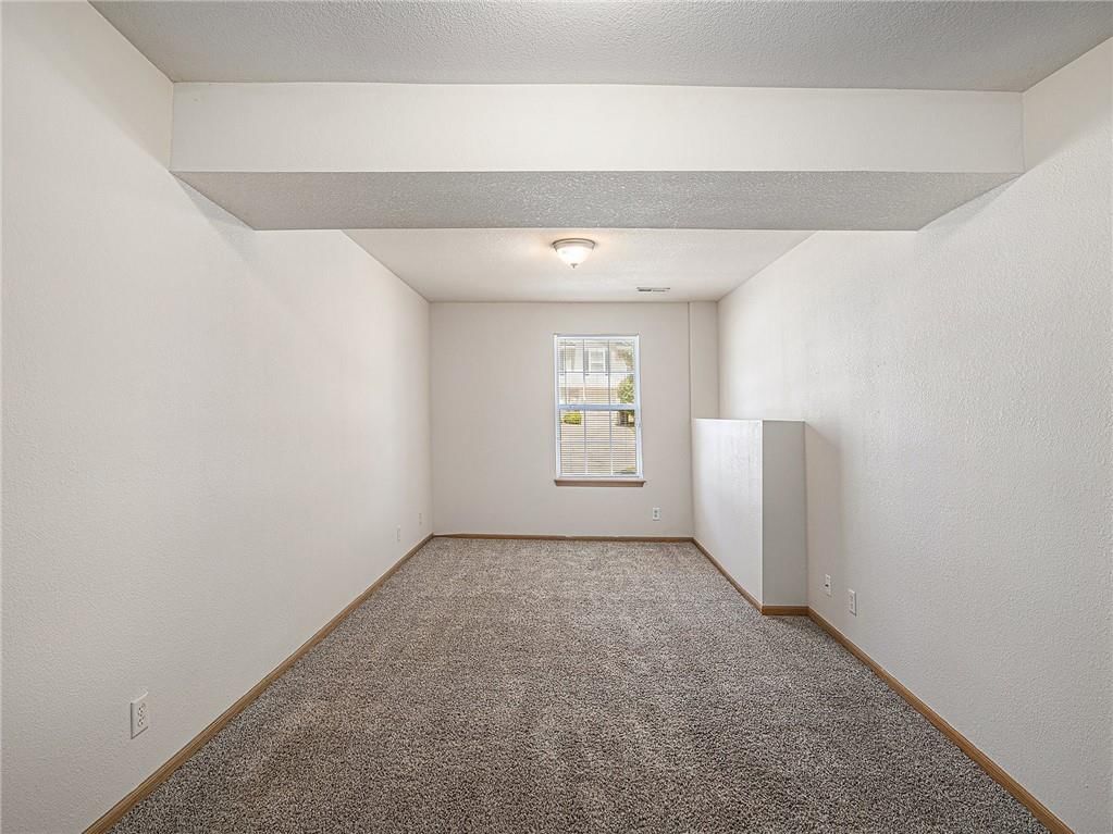 1227 NW Ashley Lane — photo 22