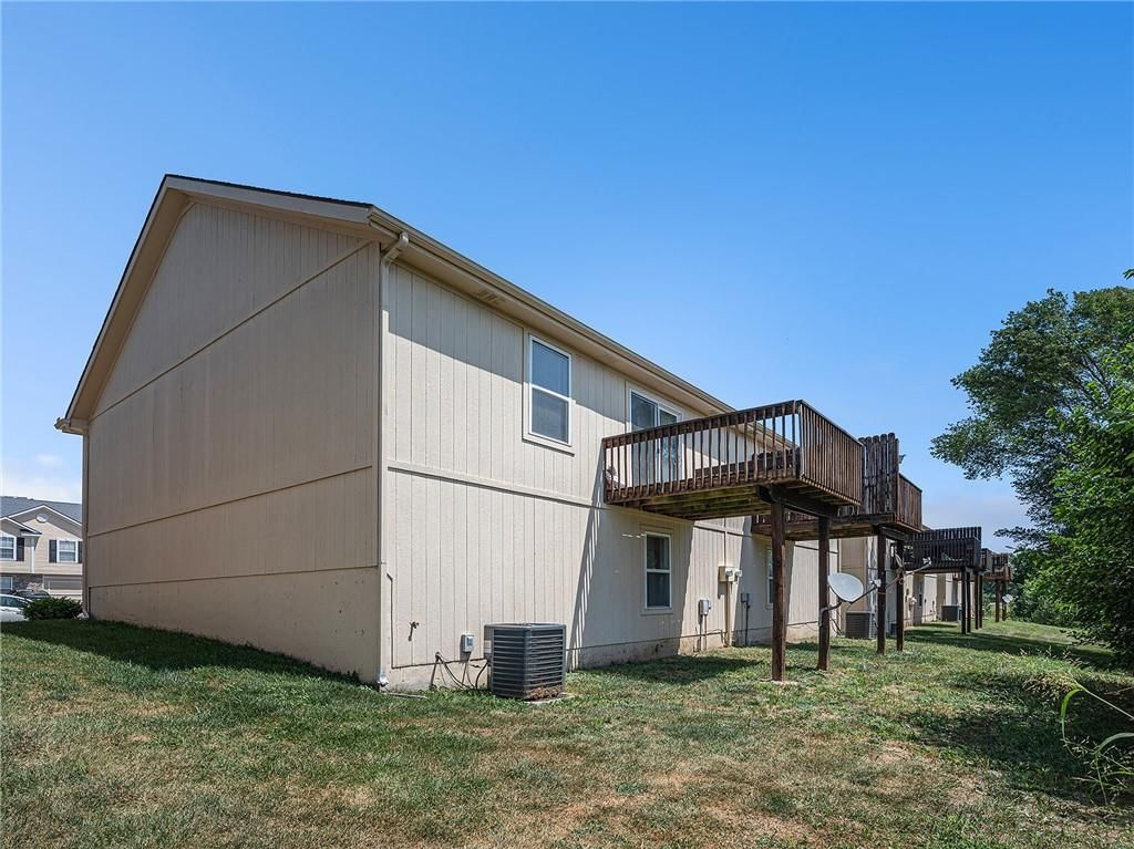 1227 NW Ashley Lane — photo 30