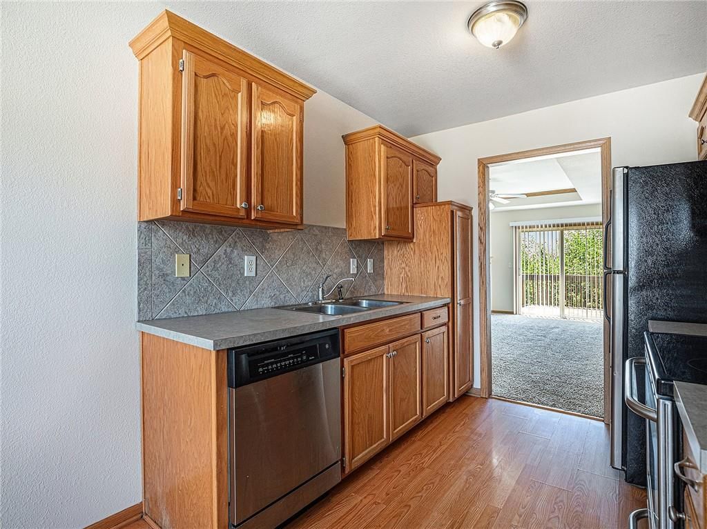 1227 NW Ashley Lane — photo 10