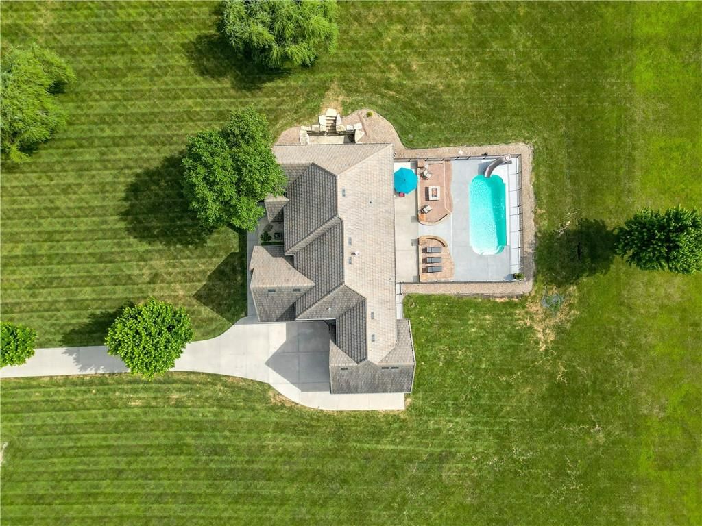 9816 STONEHAUS Drive — photo 2